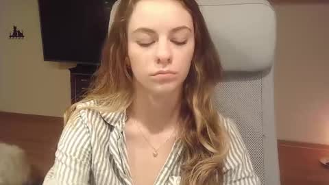 Snapshot of ariacreazy chatting on 10.09.25 AriaCreazy online show from 10.09.25