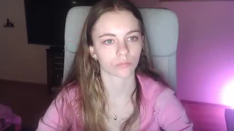 Snapshot of ariacreazy chatting on 10.30.25 AriaCreazy online show from 10.30.25