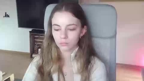 Snapshot of ariacreazy chatting on 10.31.25 AriaCreazy online show from 10.31.25