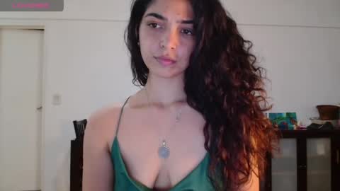 Snapshot of ariagal chatting on 04.29.26 ariagal online show from 04.29.26