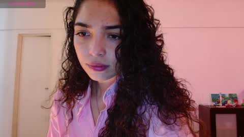 Snapshot of ariagal chatting on 05.13.26 ariagal online show from 05.13.26