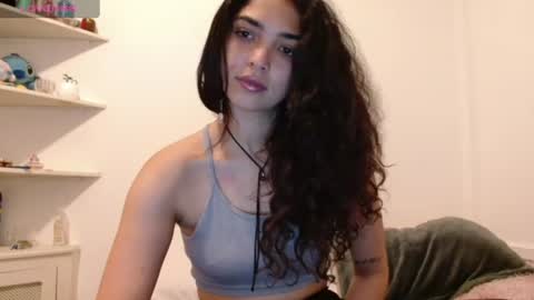 Snapshot of ariagal chatting on 06.24.26 ariagal online show from 06.24.26