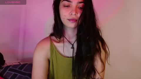 Snapshot of ariagal chatting on 07.29.26 ariagal online show from 07.29.26