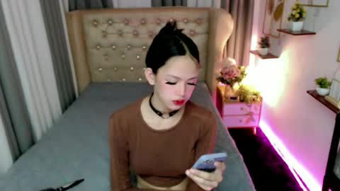 Snapshot of ariahooper chatting on 04.28.26 Christine JorgensenChristmas wish breasts implants online show from 04.28.26
