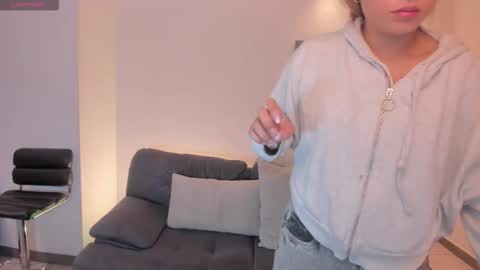 arialanne online show from 09.25.25