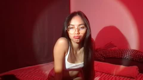 Snapshot of ariamariz chatting on 09.11.25 Aria Mariz online show from 09.11.25