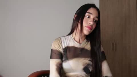 Aria Montgomery online show from 11.17.25