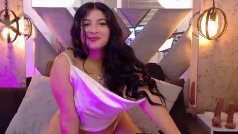 Snapshot of ariana_foxx__ chatting on 07.10.26 Ariana online show from 07.10.26