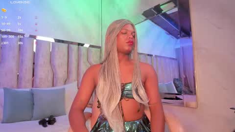 Snapshot of ariana_grande233 chatting on 03.24.26 ariana_grande233 online show from 03.24.26
