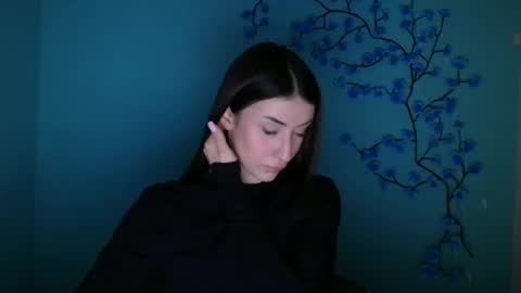 Snapshot of ariana_muur chatting on 02.11.26 Ariana online show from 02.11.26