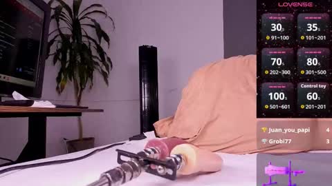 ariana_nix online show from 09.23.25