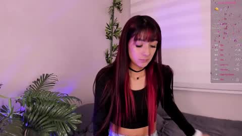 Ariana  online show from 02.28.25