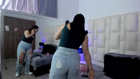 Snapshot of ariana_rouse_ chatting on 02.21.26 ariana online show from 02.21.26