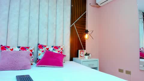 Arianaa Gray online show from 01.08.26