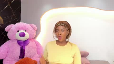 Snapshot of arianaablack chatting on 06.09.26 Ariana online show from 06.09.26