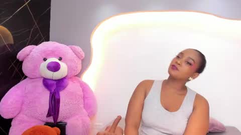 Snapshot of arianaablack chatting on 06.15.26 Ariana online show from 06.15.26