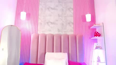 ArianaRougee online show from 05.19.26