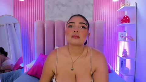 Snapshot of arianarougee chatting on 06.23.26 ArianaRougee online show from 06.23.26