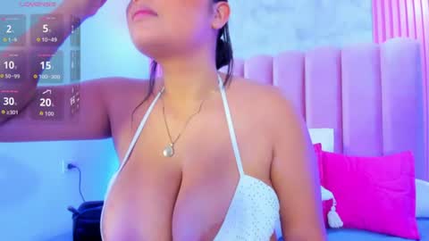 Snapshot of arianarougee chatting on 07.16.26 ArianaRougee online show from 07.16.26