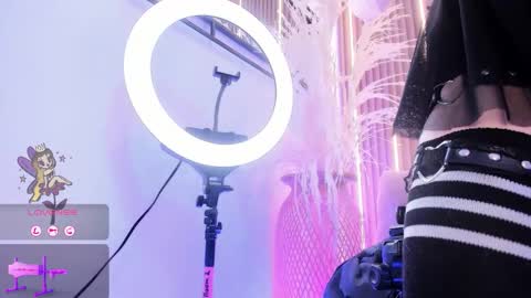 Ari  online show from 11.17.25