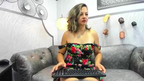Snapshot of arianasommers chatting on 05.26.26 ArianaSommers online show from 05.26.26