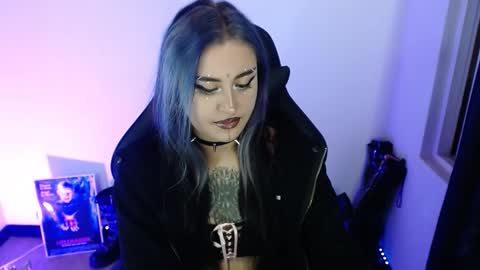 help me 100 hands up my OF is Free  online show from 03.24.26