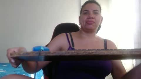 ariannaloovel online show from 11.14.25