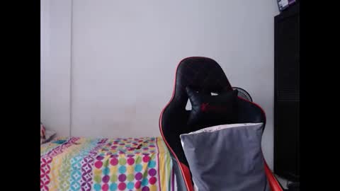 ariannaloovel online show from 02.28.26