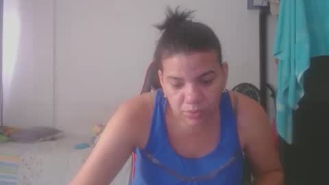 Snapshot of ariannaloovel chatting on 04.18.26 ariannaloovel online show from 04.18.26