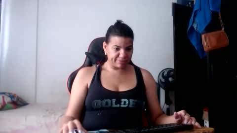 Snapshot of ariannaloovel chatting on 06.07.26 ariannaloovel online show from 06.07.26