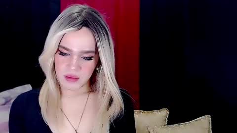 ARIANNE CUMS  online show from 12.04.24