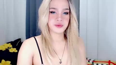 ARIANNE CUMS  online show from 03.01.25