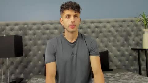 ariasaadeh online show from 10.21.25