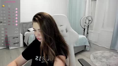 Ariel online show from 02.21.25