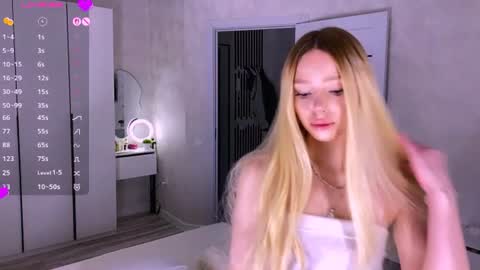 Snapshot of arielarlt chatting on 07.10.26 Ase online show from 07.10.26