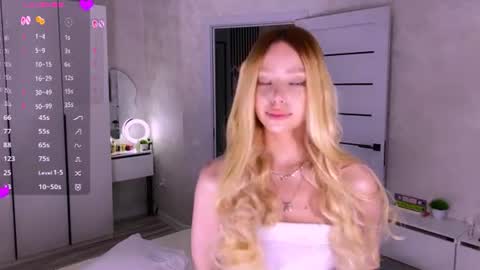 Snapshot of arielarlt chatting on 07.12.26 Ase online show from 07.12.26