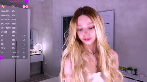 Snapshot of arielarlt chatting on 07.17.26 Ase online show from 07.17.26