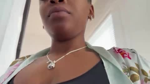 Snapshot of arielbliss69 chatting on 03.01.26 arielbliss69 online show from 03.01.26