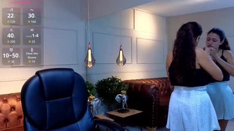 Snapshot of arielblossom____ chatting on 02.19.26 arielblossom____ online show from 02.19.26