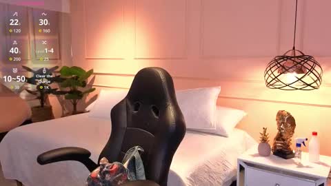 Snapshot of arielblossom____ chatting on 02.25.26 arielblossom____ online show from 02.25.26