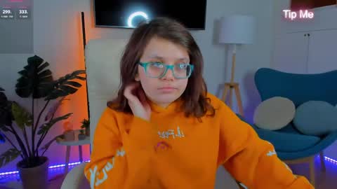 Ariell Mini online show from 04.16.26