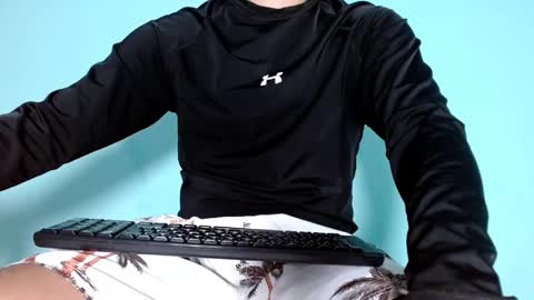 Snapshot of arielnoir6958 chatting on 05.10.26 Ariel Aoir online show from 05.10.26