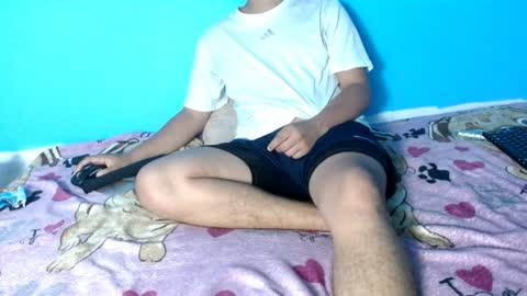 Snapshot of arielnoir6958 chatting on 05.13.26 Ariel Aoir online show from 05.13.26