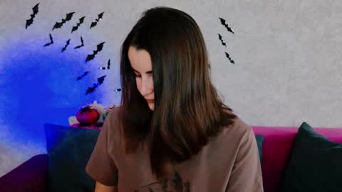 arielstonks_lovee online show from 10.22.25