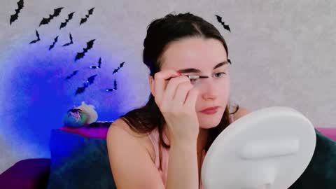 arielstonks_lovee online show from 10.27.25