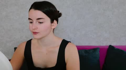 arielstonks_lovee online show from 11.06.25