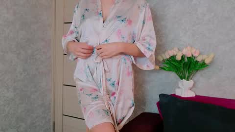 arielstonks_lovee online show from 11.13.25