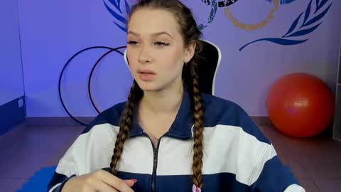 arielsykes online show from 09.15.25