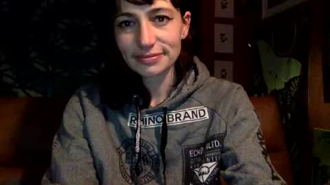 ariel  colin when hes here online show from 12.23.24