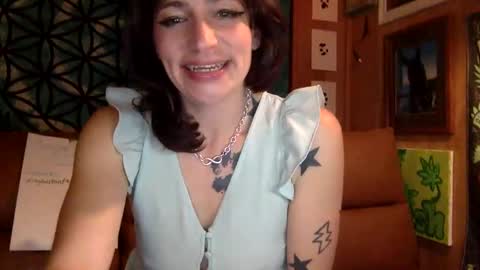 ariel  colin when hes here online show from 01.05.25